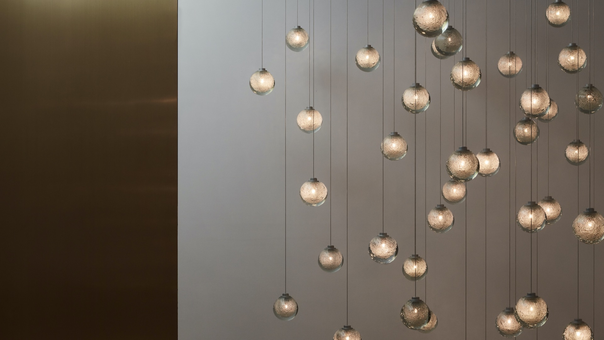 Articolo's immersive 100 'Fizi' Ball Installation